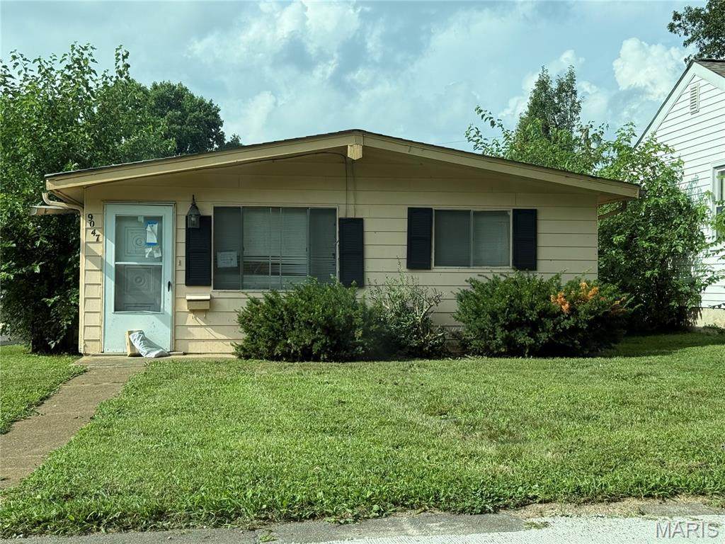 9047 Kathlyn Drive - Photo 1
