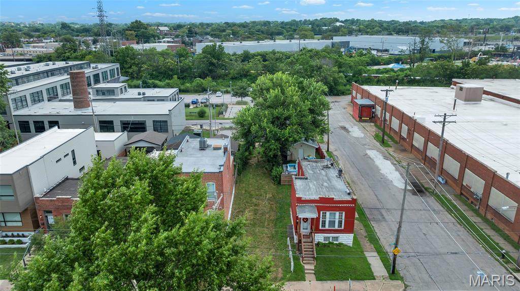 4368 Hunt Avenue - Photo 1