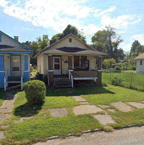 2928 Summit Avenue - Photo 1