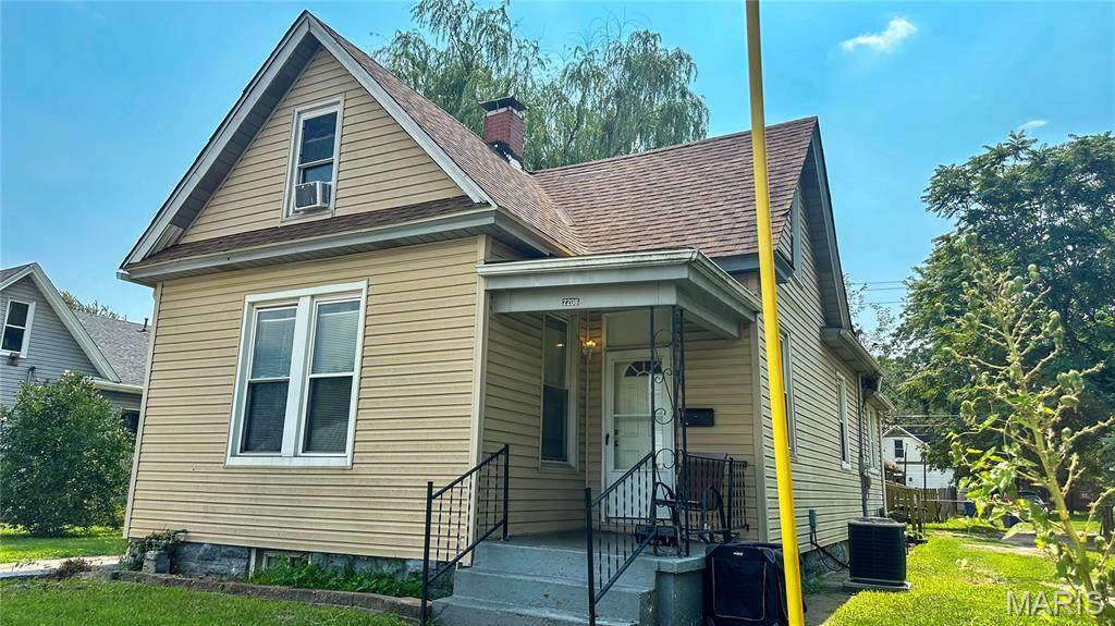 2208 Adams Street - Photo 1