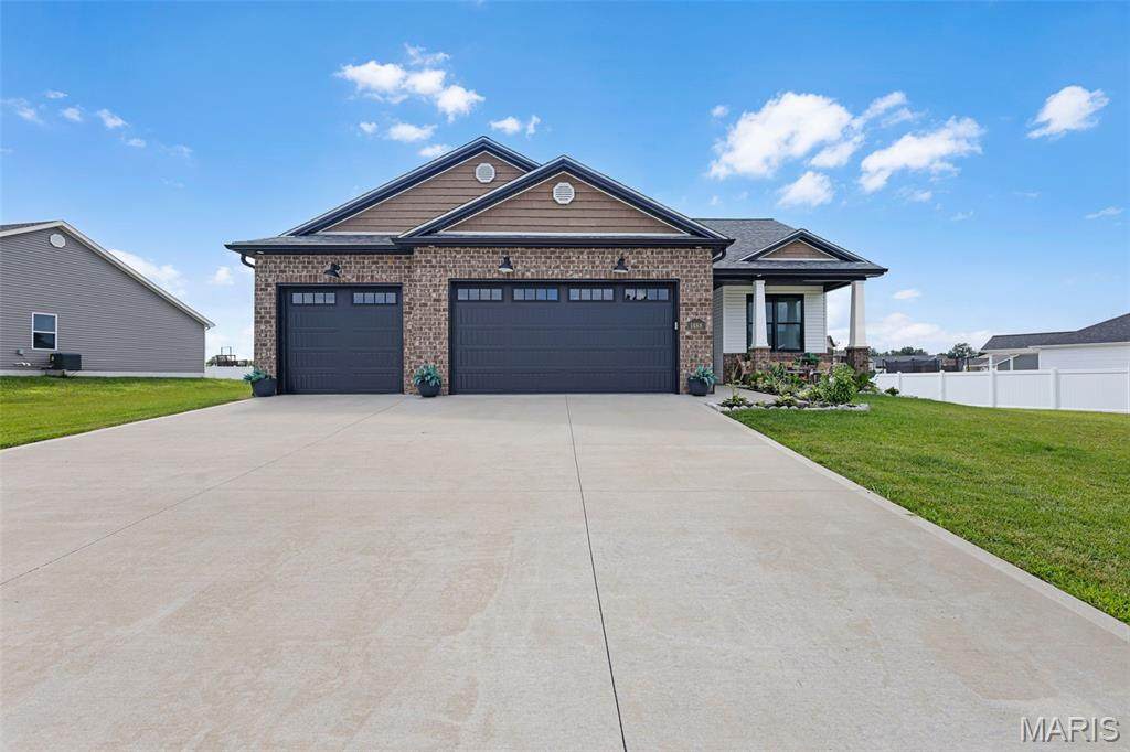 1468 Guilford Place - Photo 1