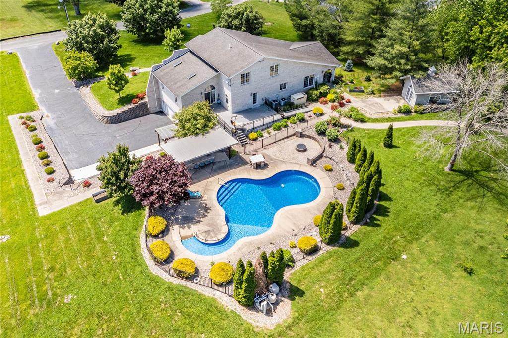 882 Edwards Street - Photo 1