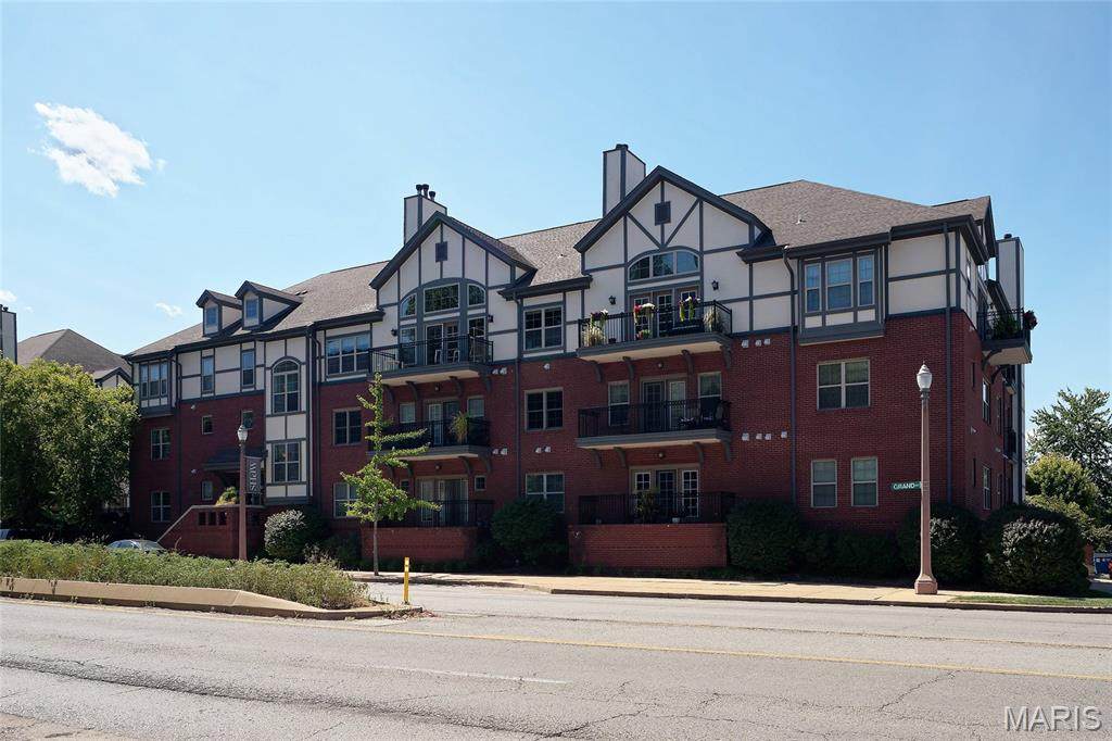 2211 Grand Boulevard - Photo 1