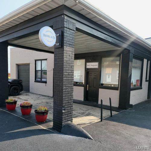 84 Ferguson Avenue - Photo 1