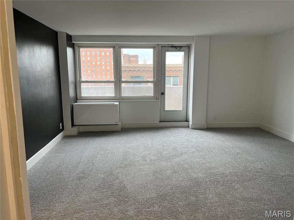 210 17th Street - Photo 1