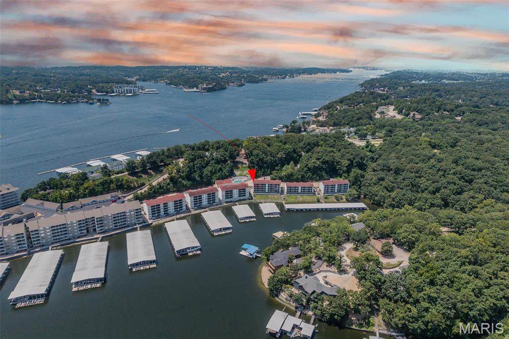 40 Lighthouse - Photo 1