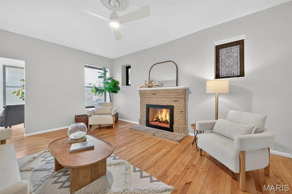 5559 Pershing Avenue - Photo 1