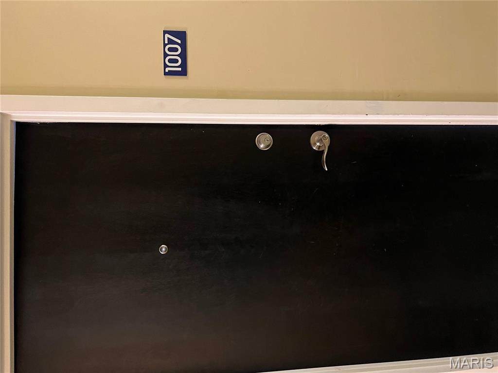 210 17th Street - Photo 1