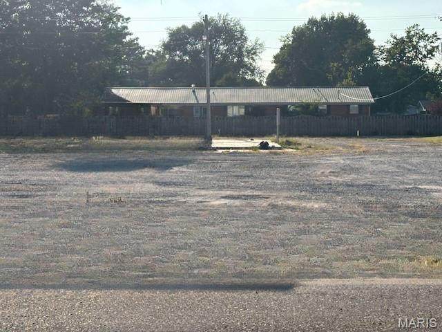 1703 Douglas - Photo 1