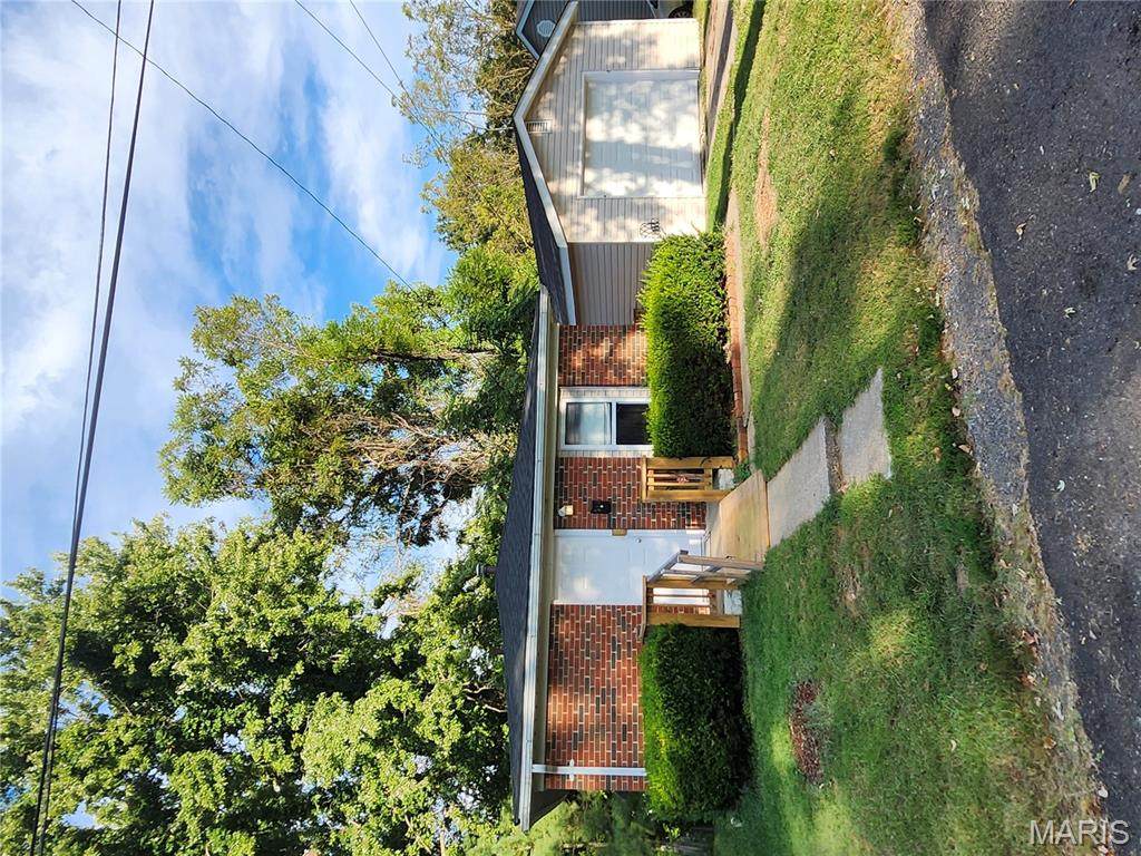 580 Guernsey Street - Photo 1