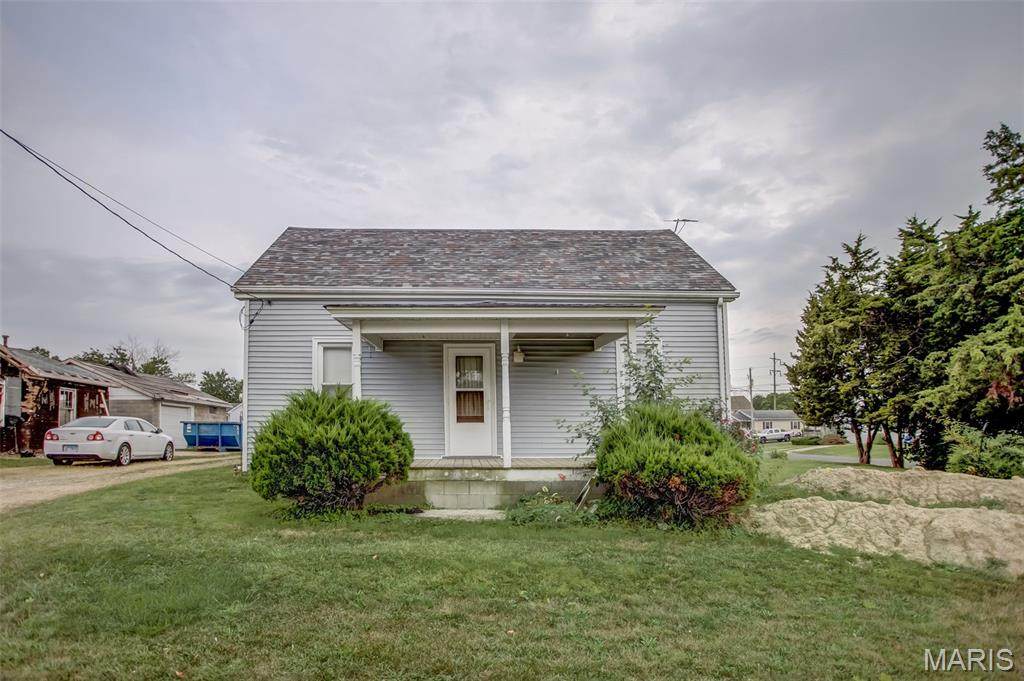 402 Minard Street - Photo 1