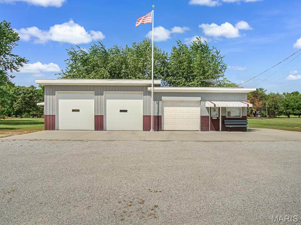 1107 Main Street - Photo 1