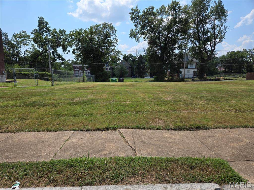 5710 Maple Avenue - Photo 1