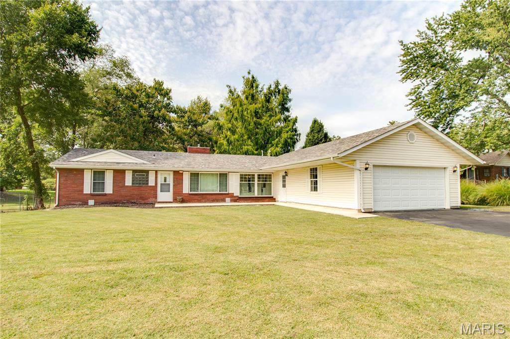 211 9th Street - Photo 1