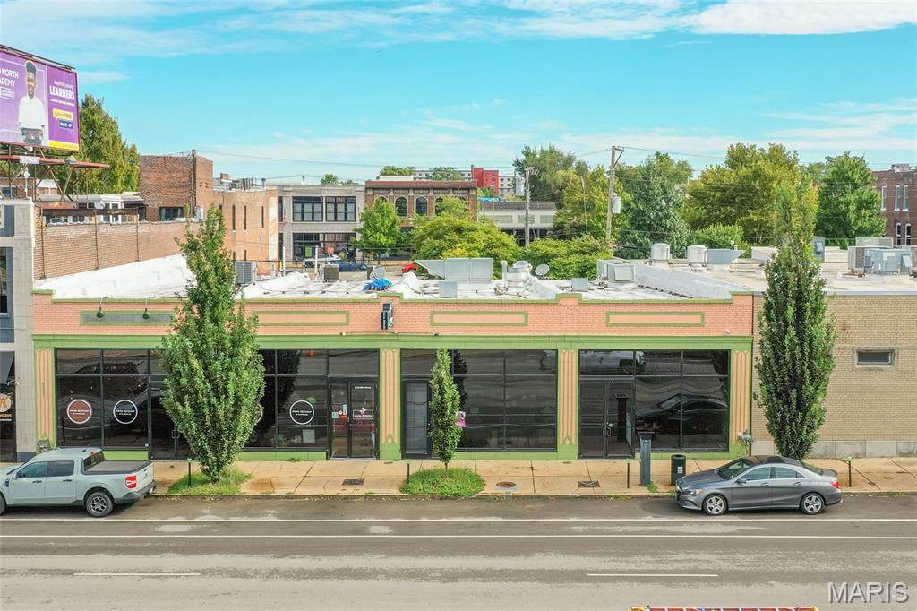 3131-3137 Olive Street - Photo 1