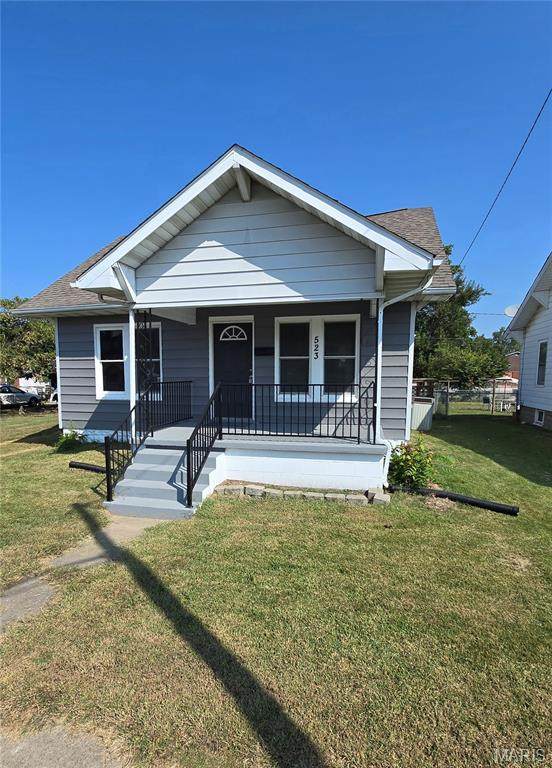 523 Acton Avenue - Photo 1