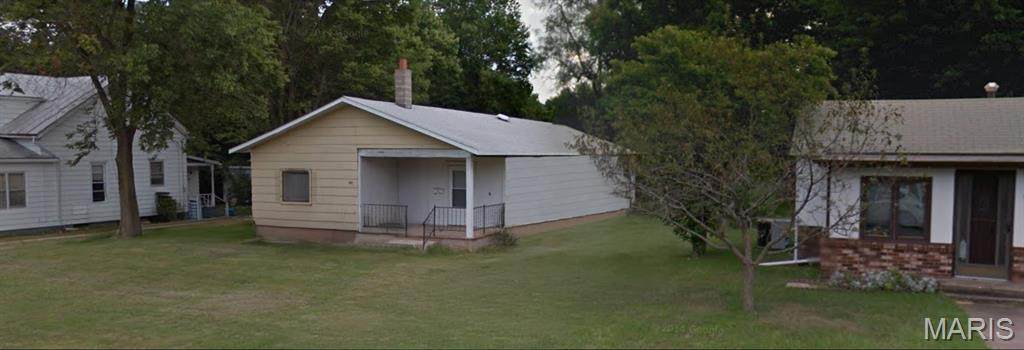 849 N Broadway St - Photo 1