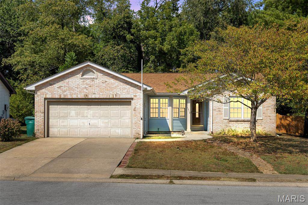 1512 Oak Ridge Court - Photo 1