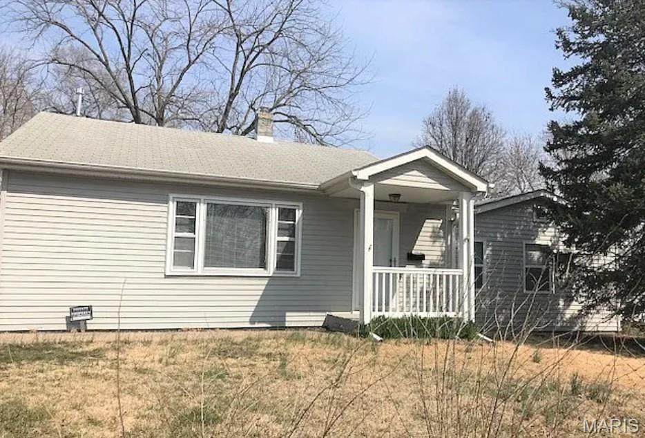 821 Howell Avenue - Photo 1