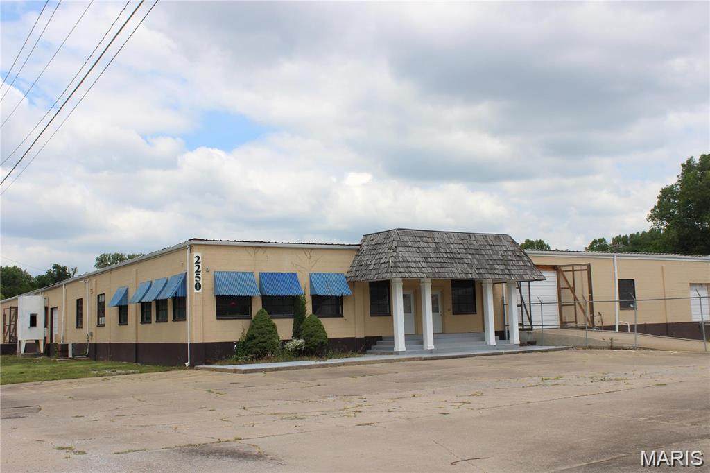 2250 Warren Barrett Drive - Photo 1