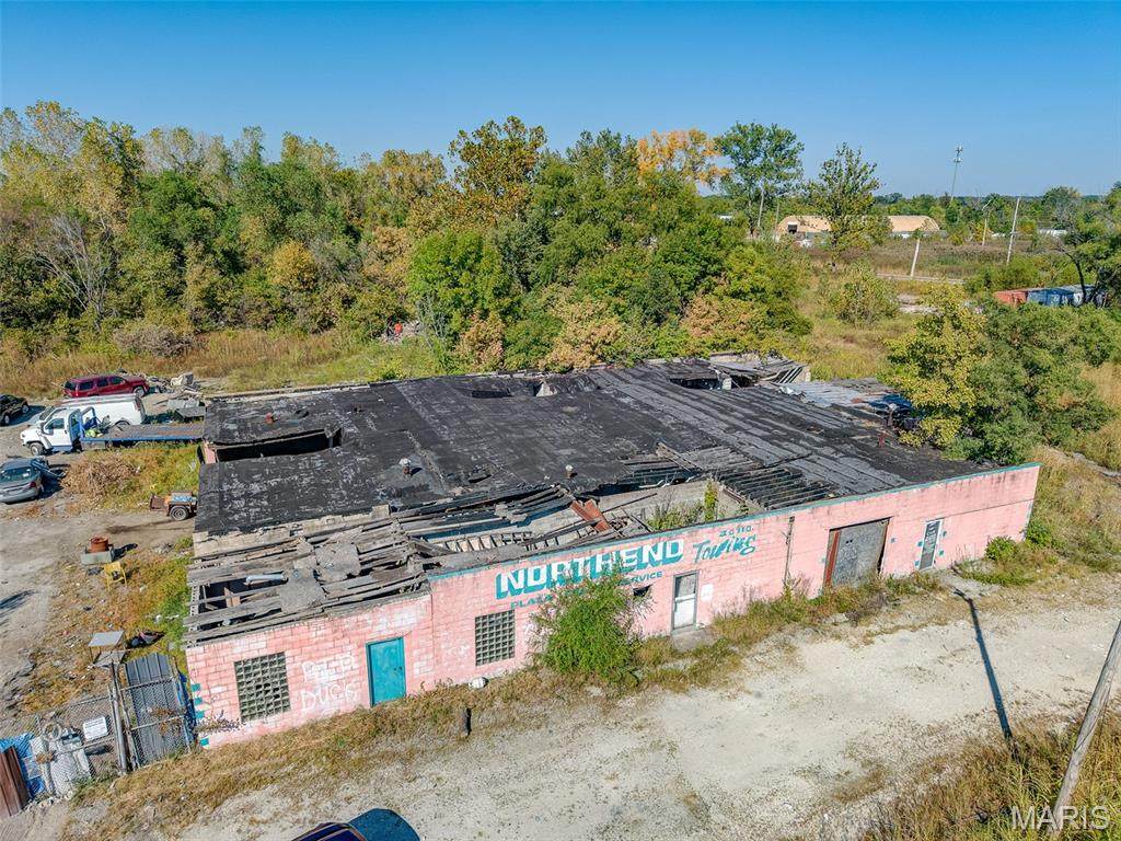 5507 Summit Avenue - Photo 1