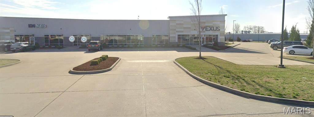 912 Main Street - Photo 1