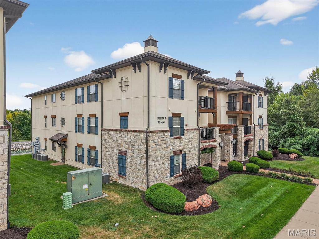 431 Bordeaux Way - Photo 1