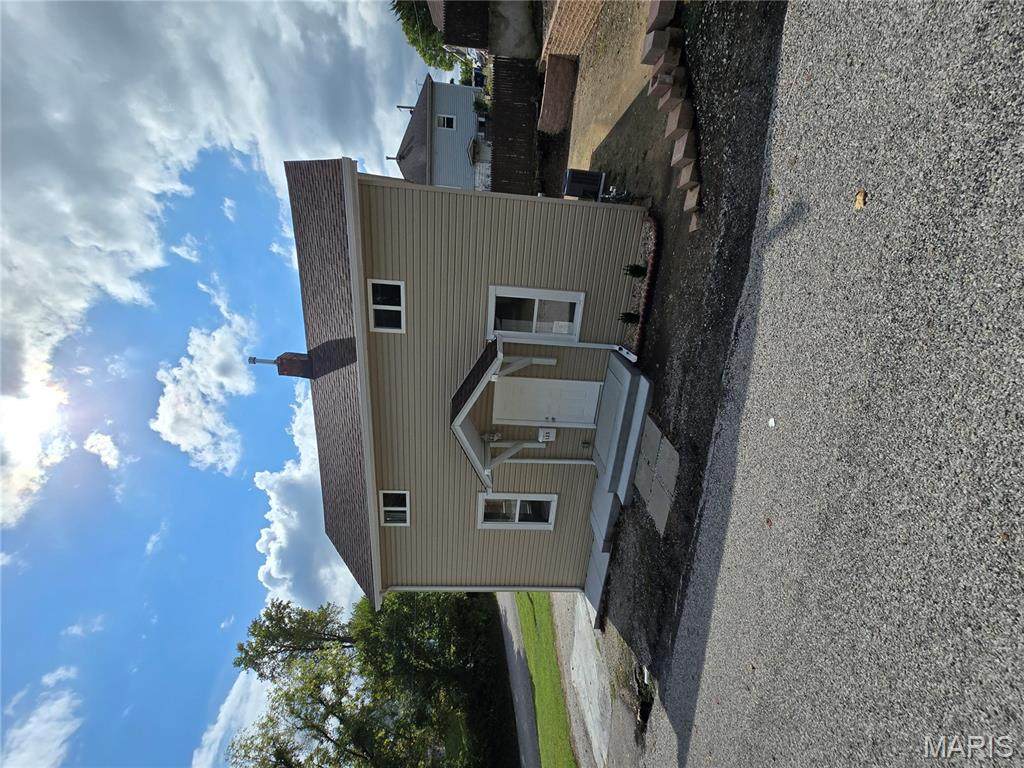 125 Hesperia Street - Photo 1