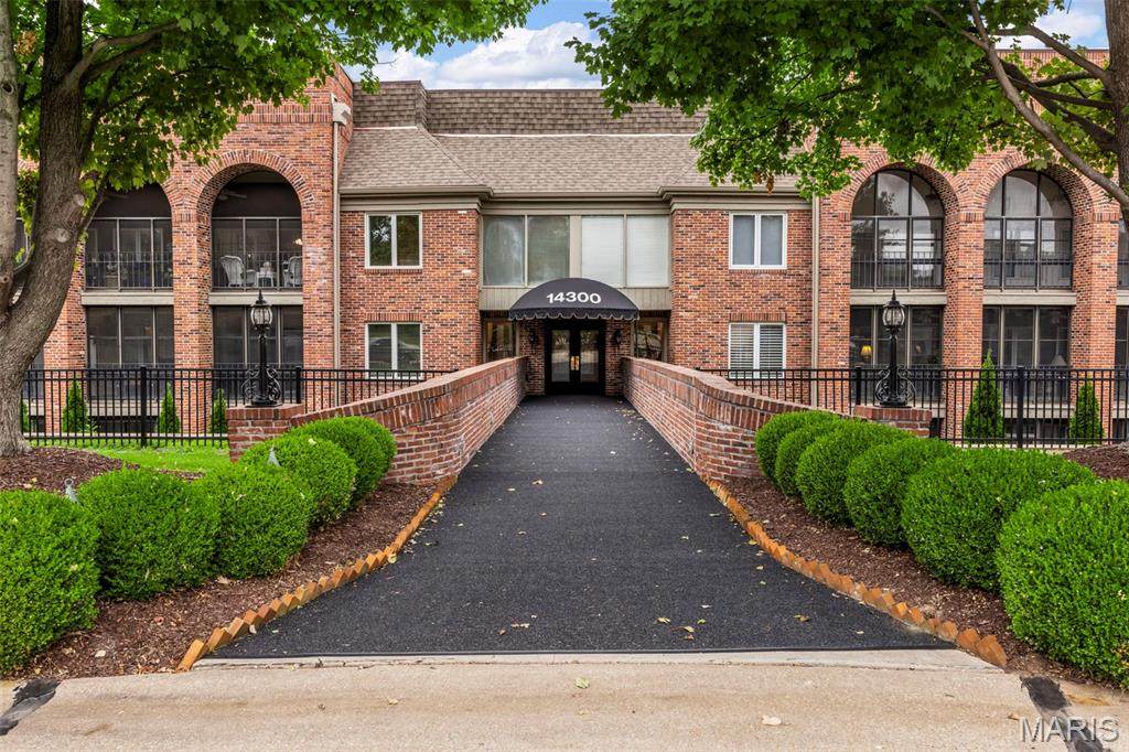 14300 Conway Meadows Court - Photo 1