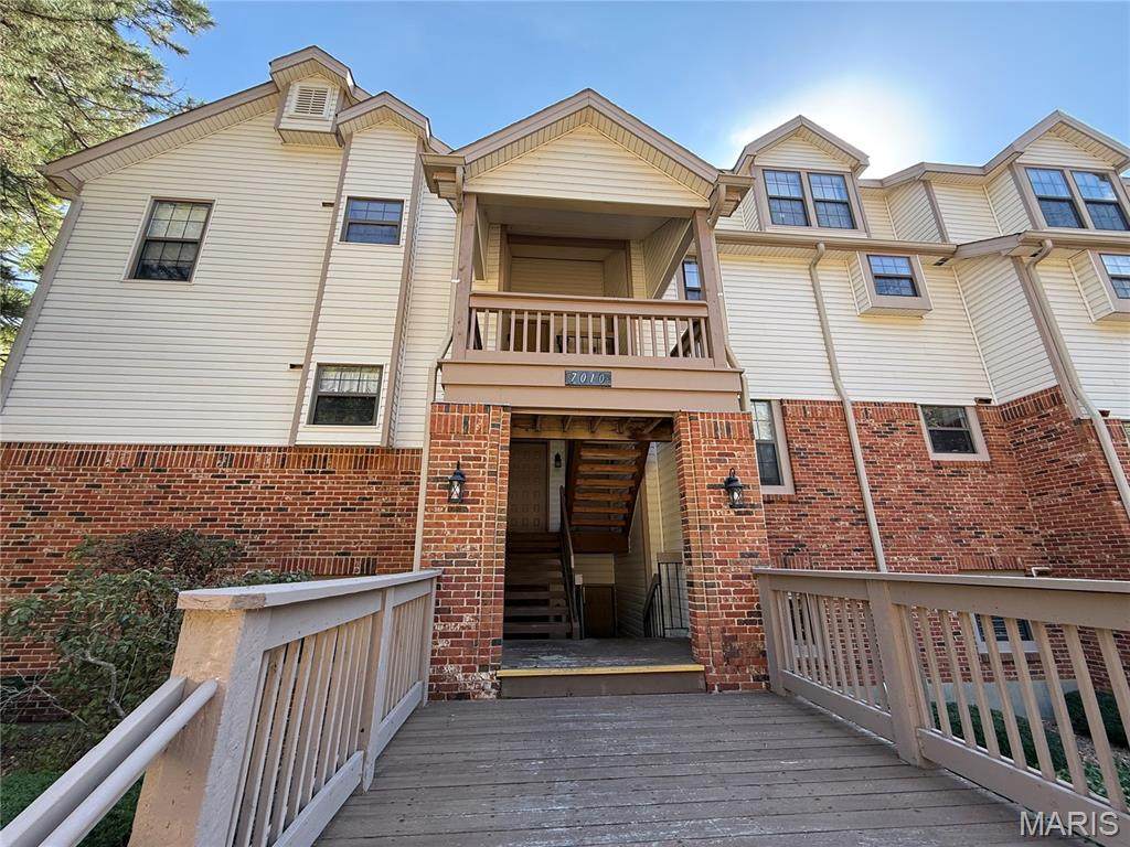 7010 Green Tee Court - Photo 1