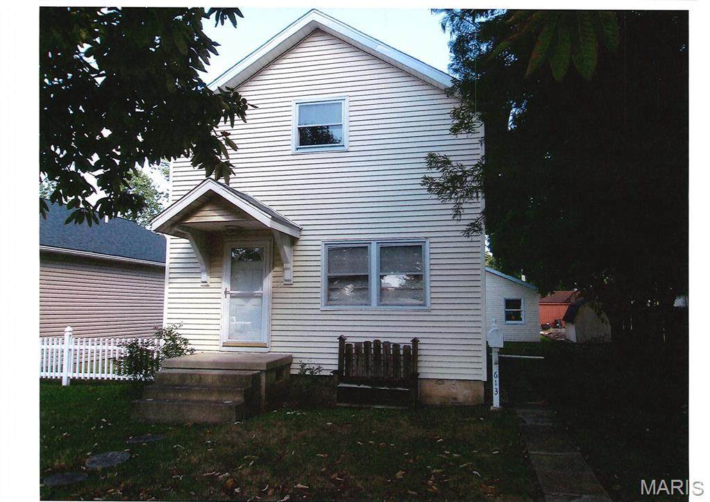 613 Washington Street - Photo 1