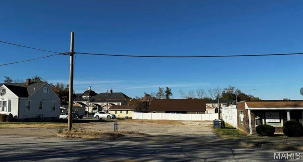 205 Elm Street - Photo 1