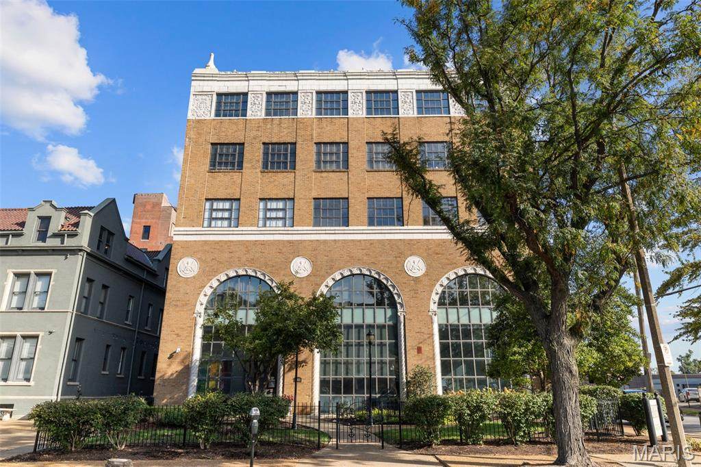 4901 Washington Avenue - Photo 1