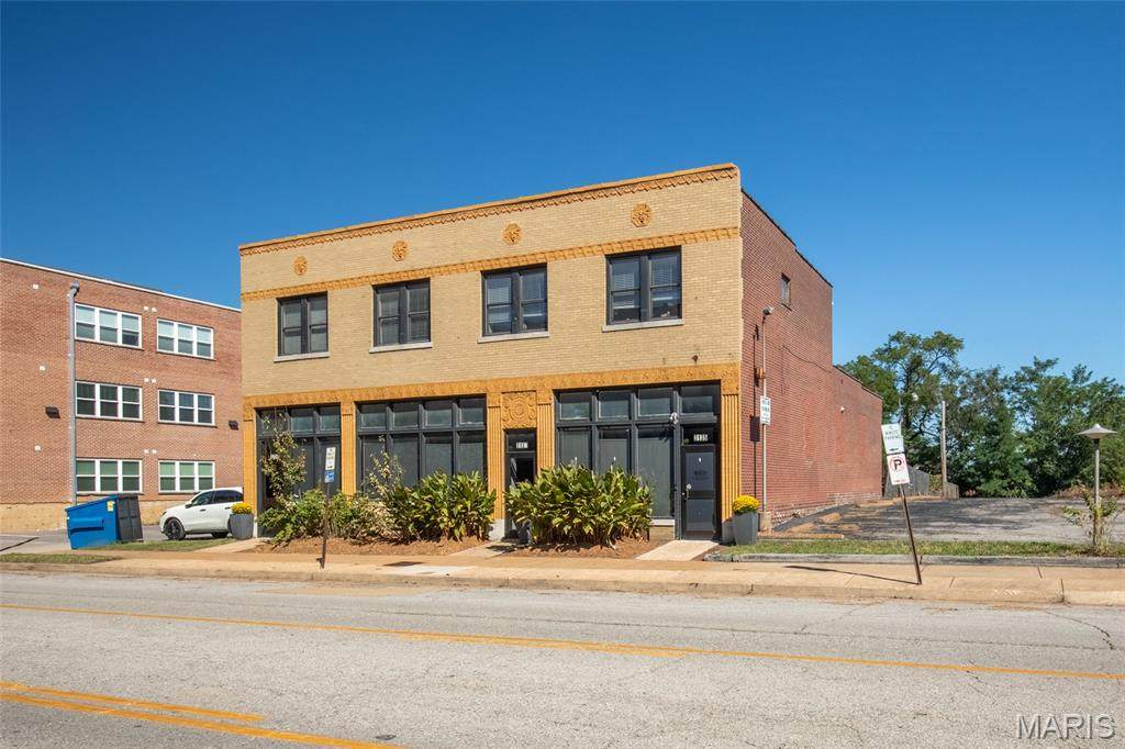 3135 Lafayette Avenue - Photo 1