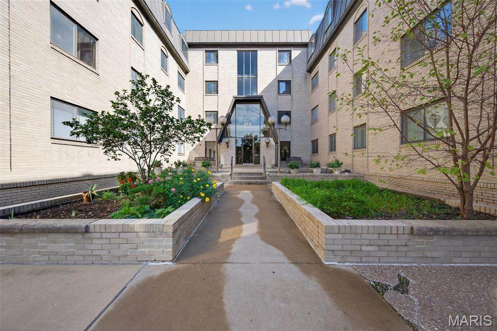 4355 Maryland Avenue - Photo 1