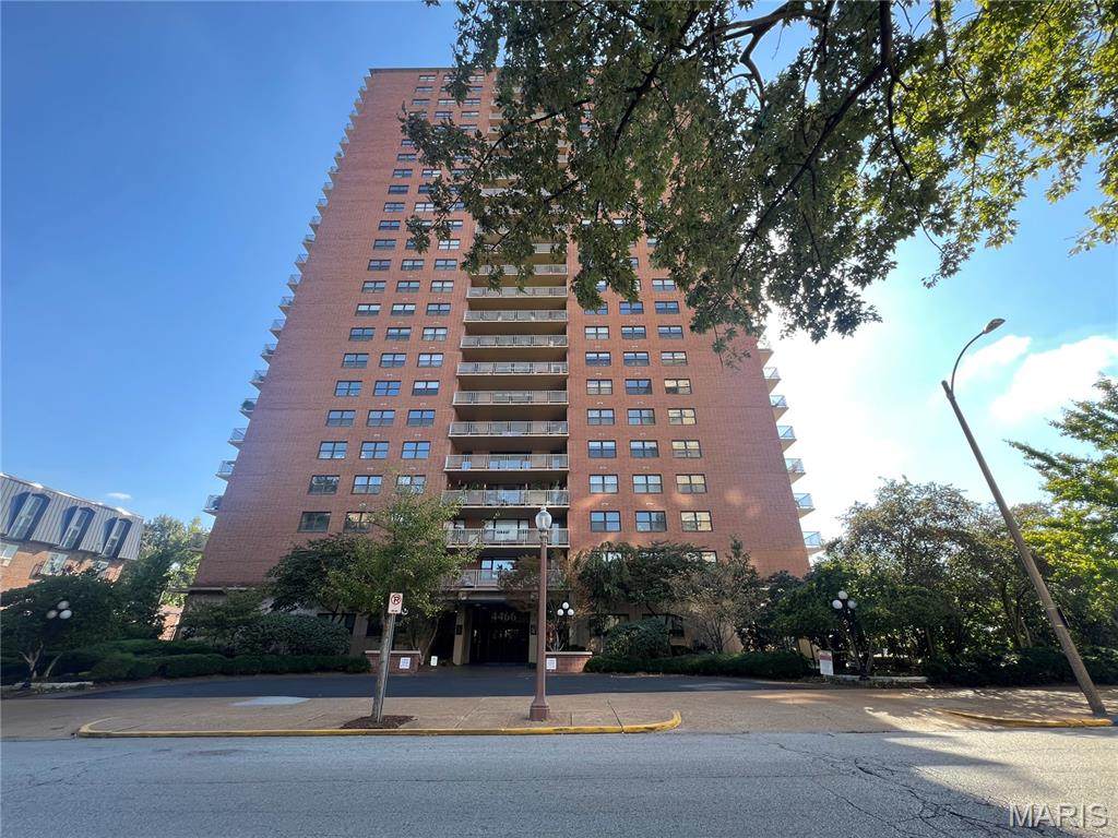 4466 Pine Boulevard - Photo 1