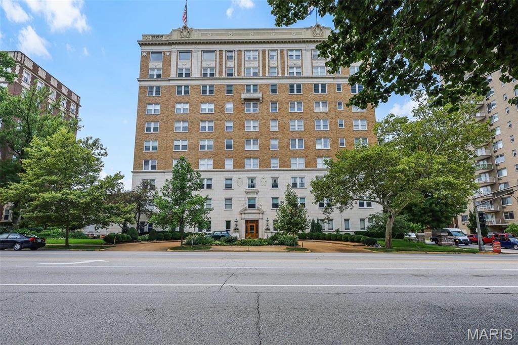 709 Skinker Boulevard - Photo 1