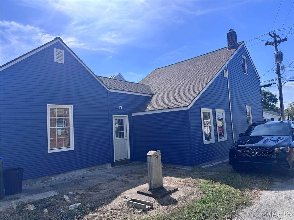 108 Moore Street - Photo 1