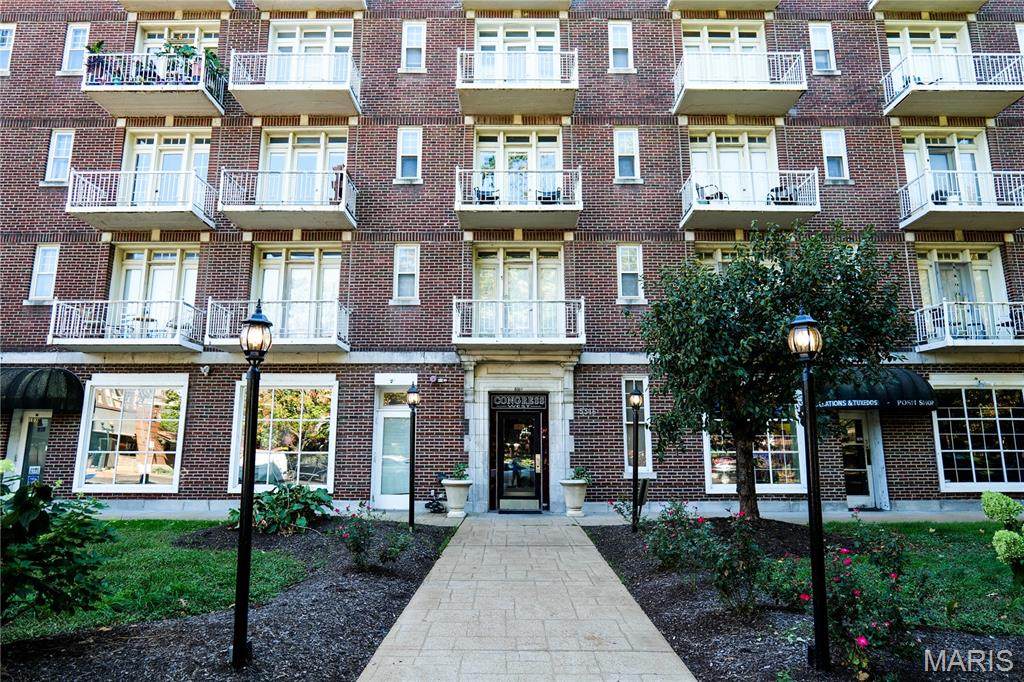 5316 Pershing Avenue - Photo 1