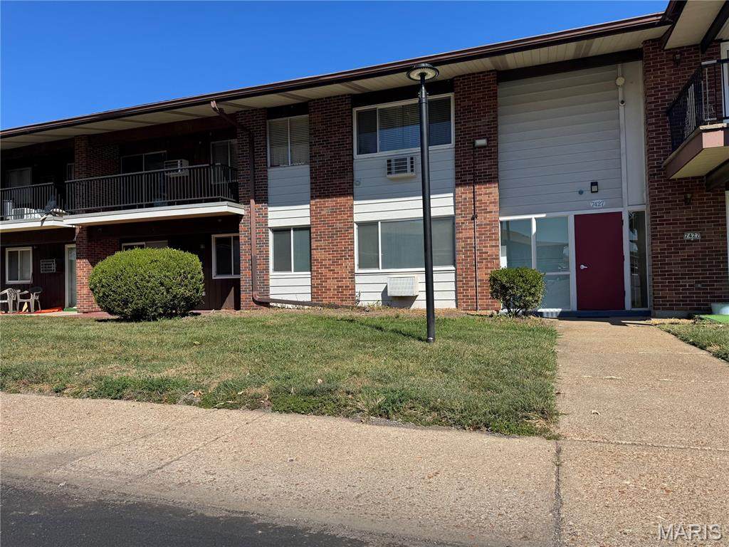 7427 Sieloff Drive - Photo 1