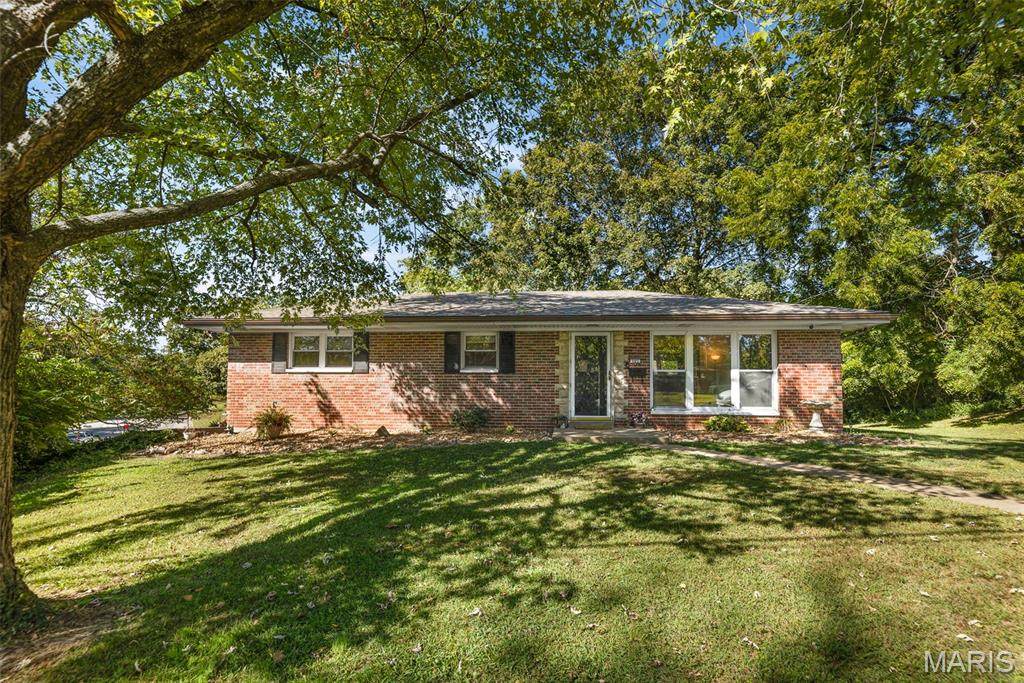 101 Westminster Drive - Photo 1