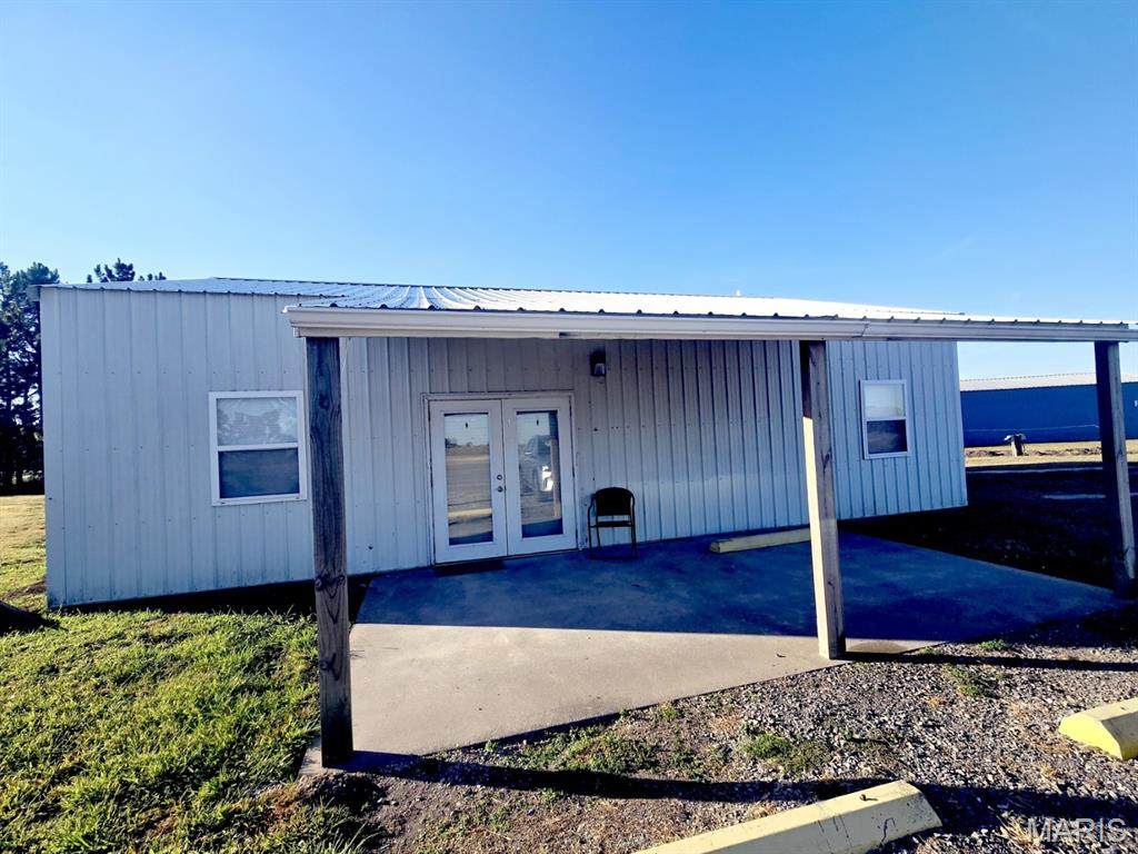 2806 State Highway 105 - Photo 1