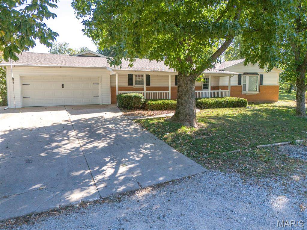 826 Elm Street - Photo 1