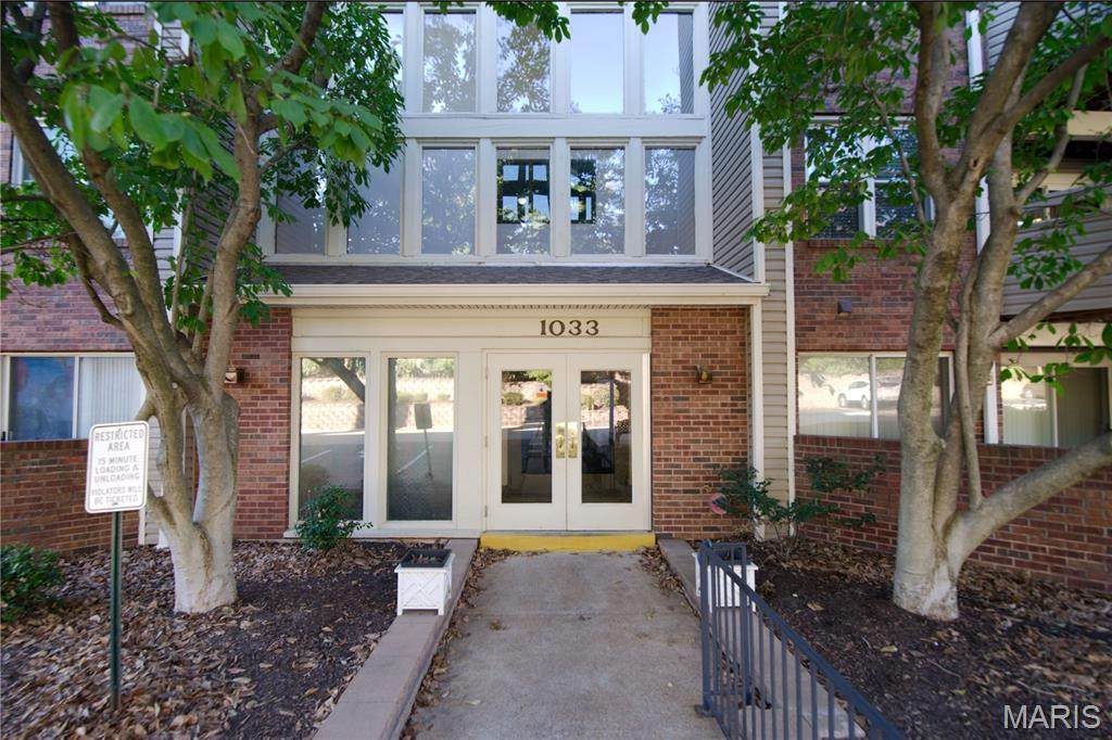 1033 Wilton Royal Drive - Photo 1