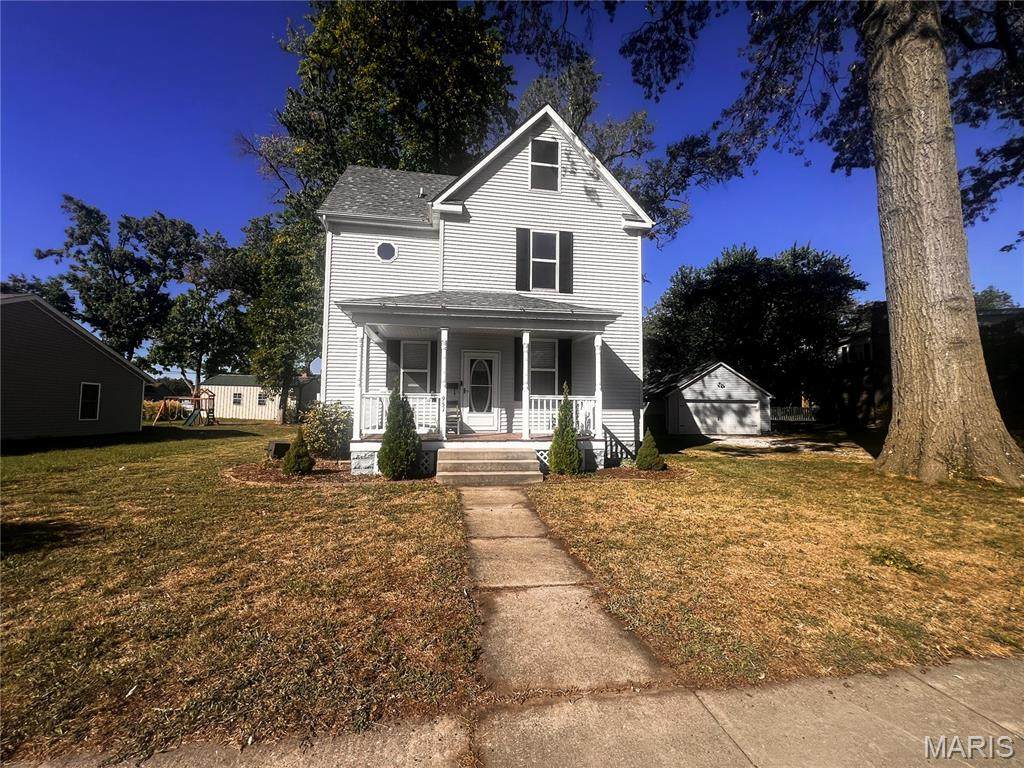 951 10th Street - Photo 1