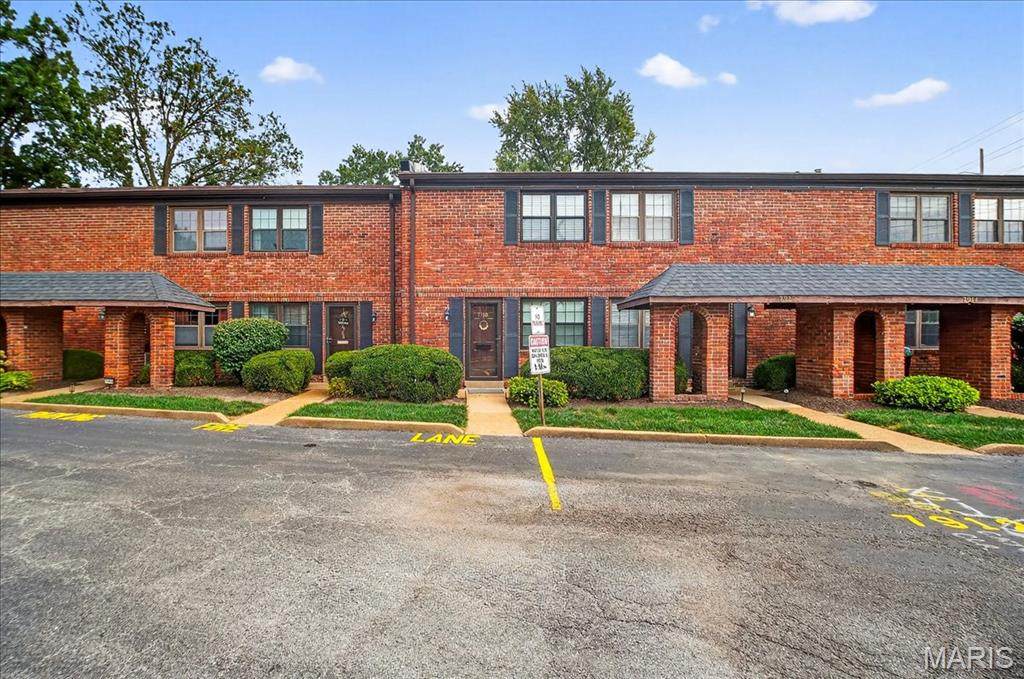 7910 Royal Arms Court - Photo 1