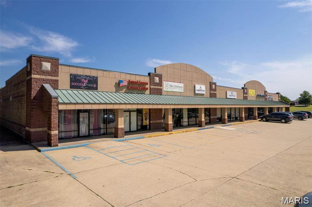 1213 Sterling Drive - Photo 1