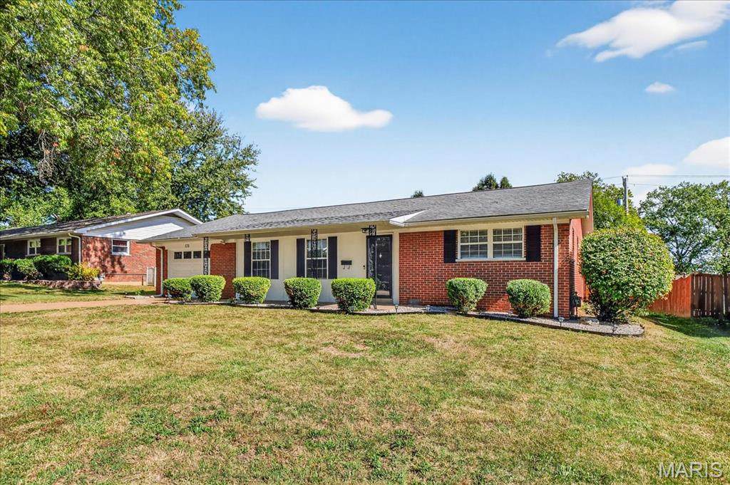 120 Williamsburg Drive - Photo 1