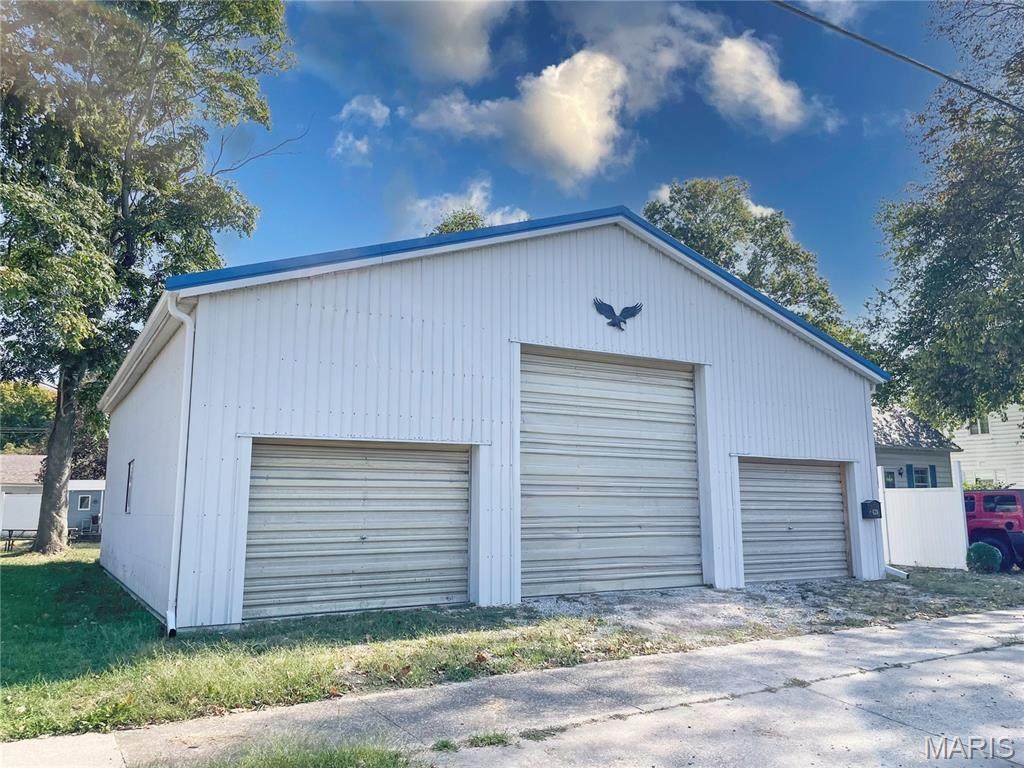 620 Chestnut Street - Photo 1