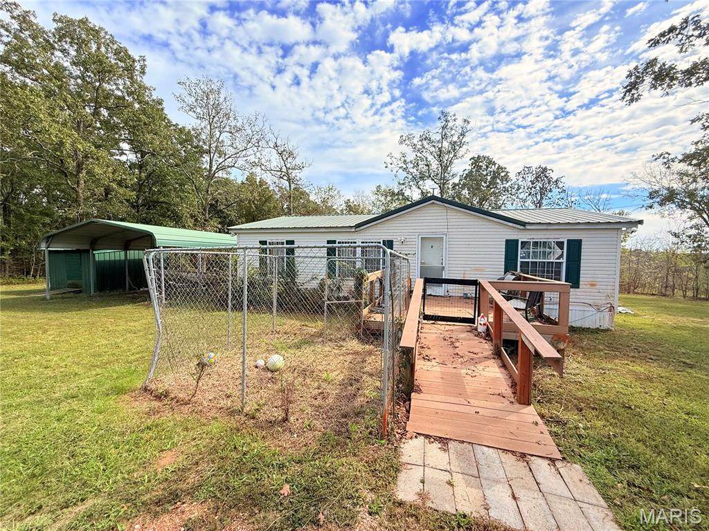 212 Wayne 522 - Photo 1